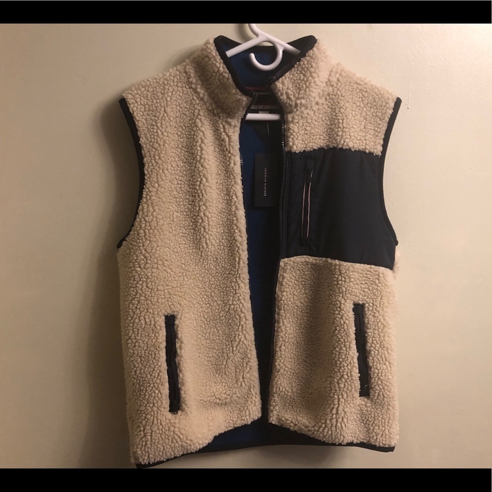 NWT Tommy Hilfiger Sherpa Vest